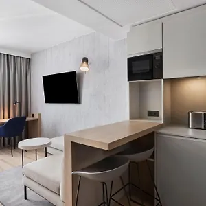 Hotel de apartamente By Marriott East ****